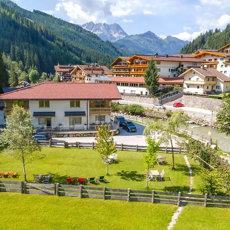 Appartments Am Bach - Riverside شقة