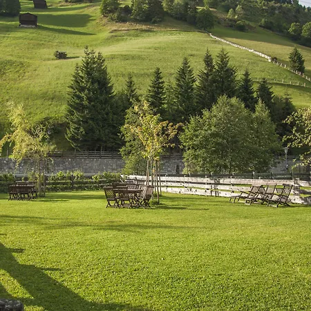 Appartments Am Bach - Riverside شقة