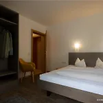 Appartments Am Bach - Riverside شقة